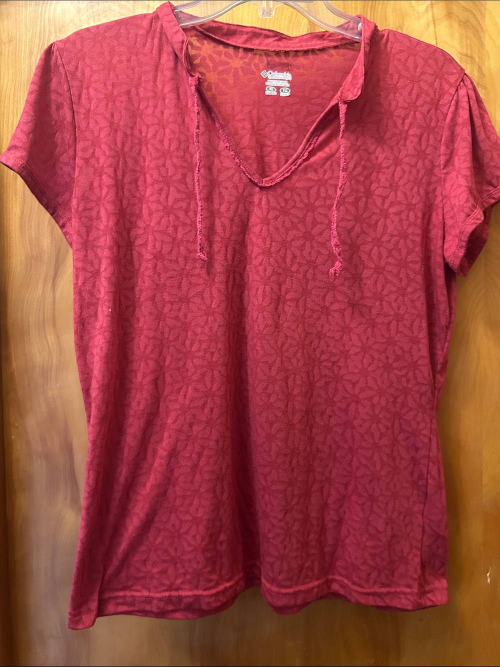 Columbia Women's Deep Red Short-Sleeve V-Neck Tie Top